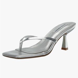 Steve Madden Women's Allies Heeled Sandal in silver leather size: 9.5